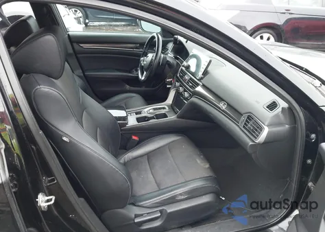 2018 Honda Accord Sport 2.0T z USA, uszkodzony, nr VIN 1HGCV2F35JA049087